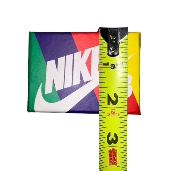 NIKE SB DUNK LOW PRO QS Green/White/Black Key Chain Box Included - Picture 14 of 17